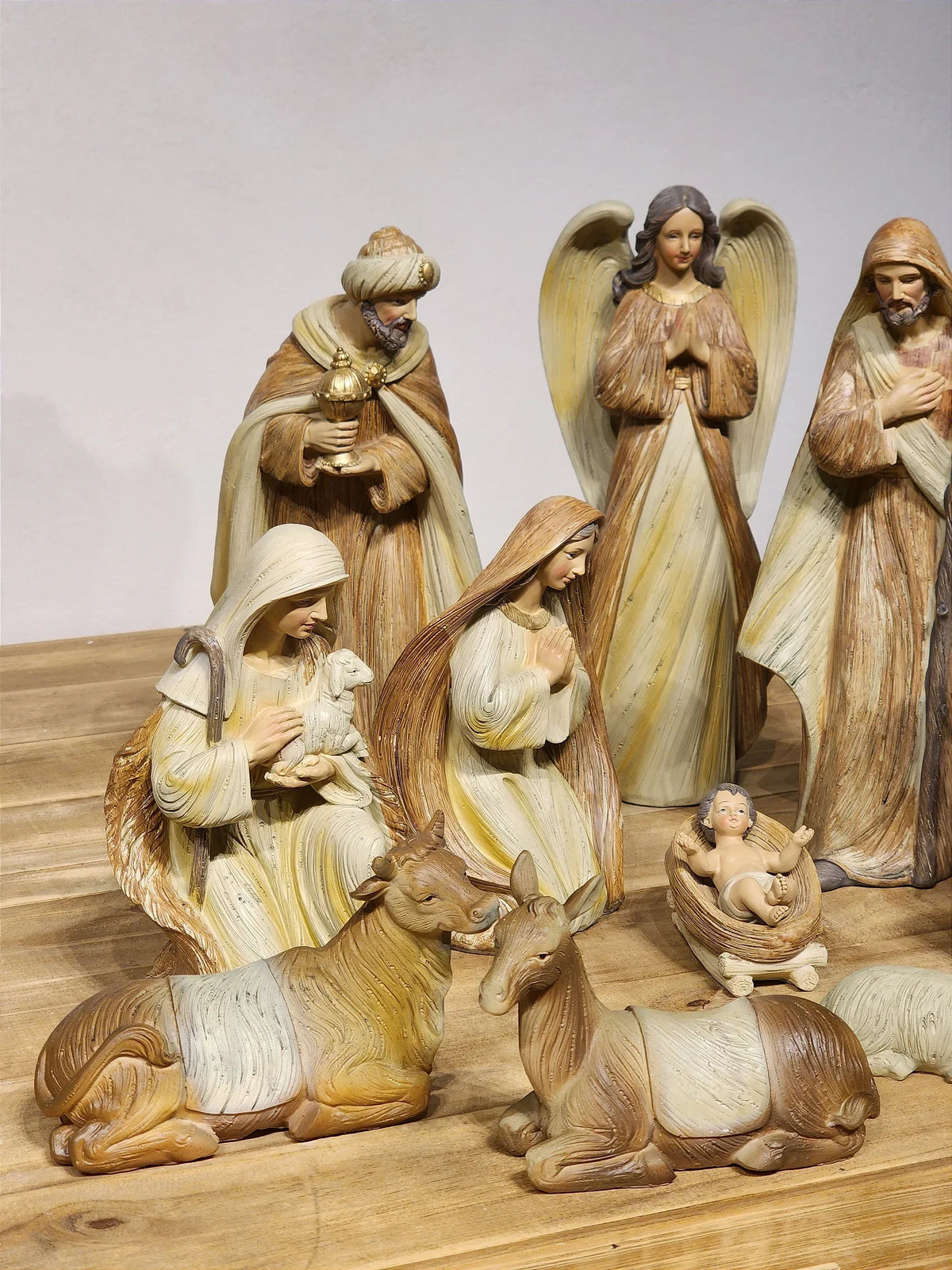 Presépio em Resina Marrom • 12 Peças • 30cm