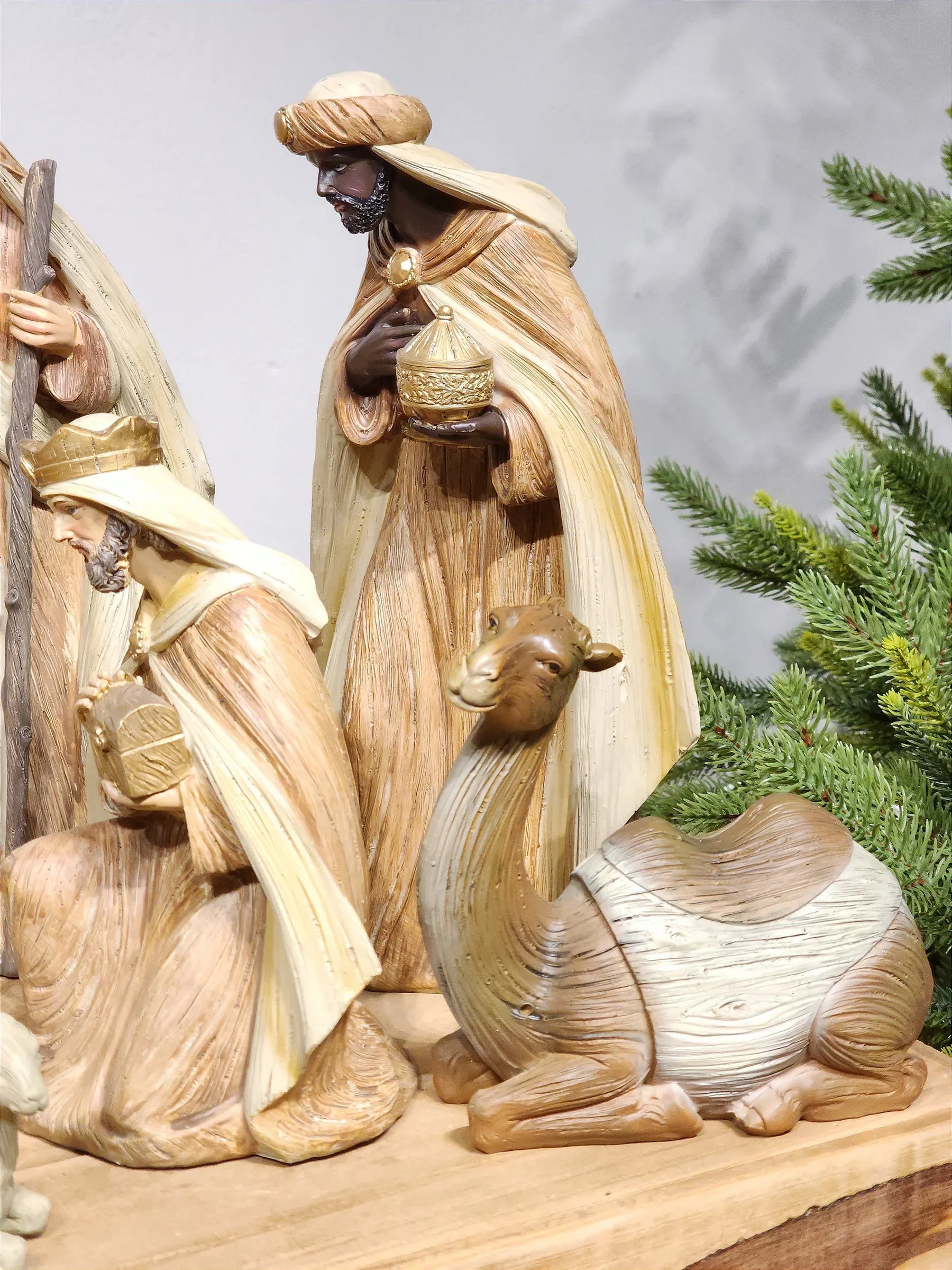 Presépio em Resina Marrom • 12 Peças • 30cm