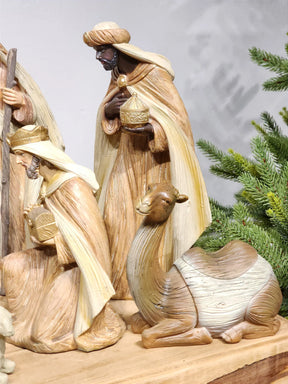 Presépio em Resina Marrom • 12 Peças • 30cm