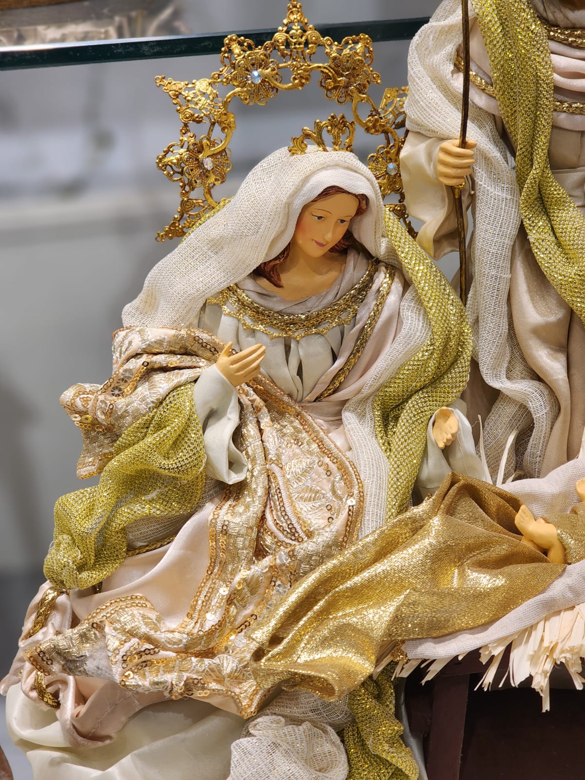 SAGRADA FAMÍLIA CHAMPANHE E DOURADO